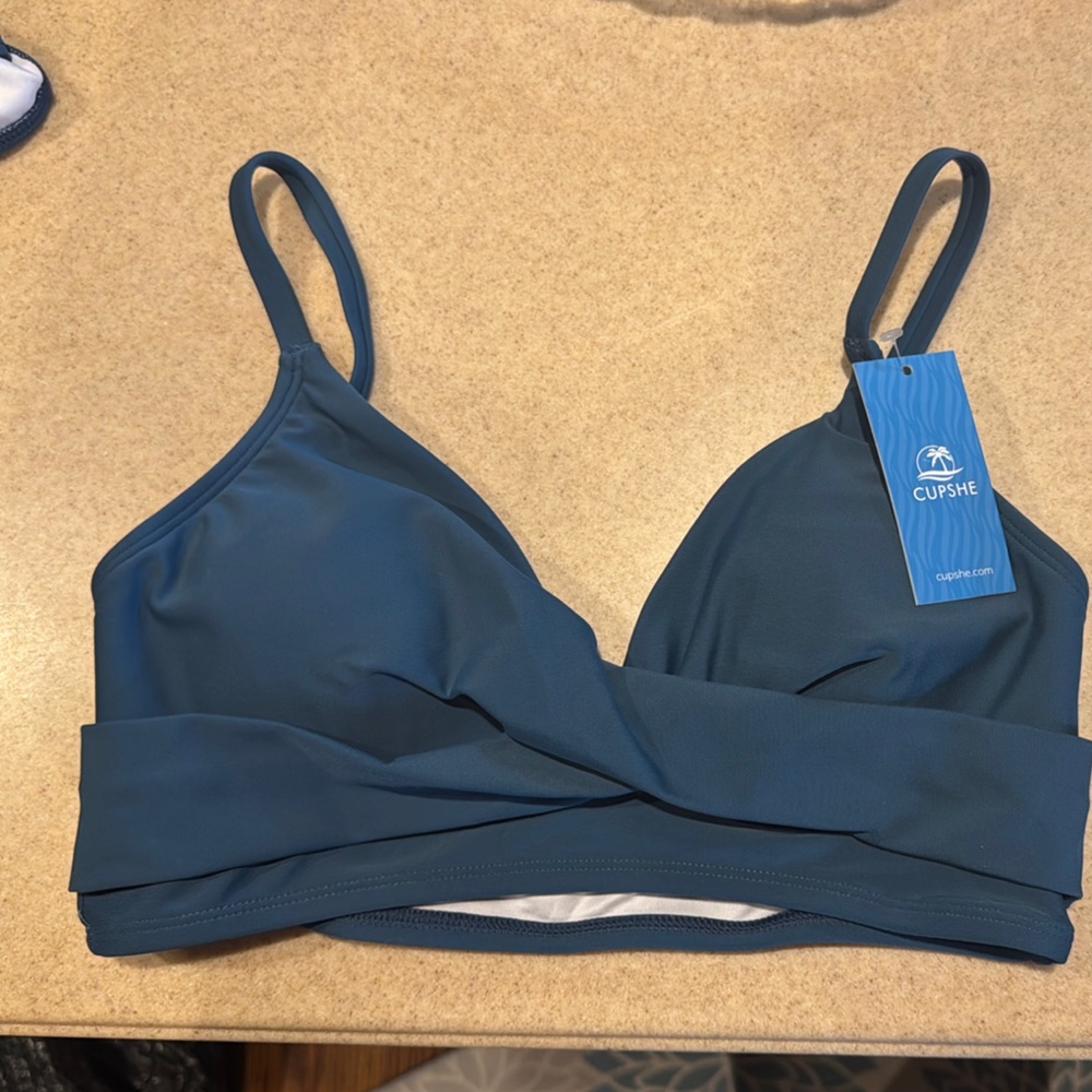 Cupshe Teal Bikini Top